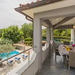 Apartman Lesa