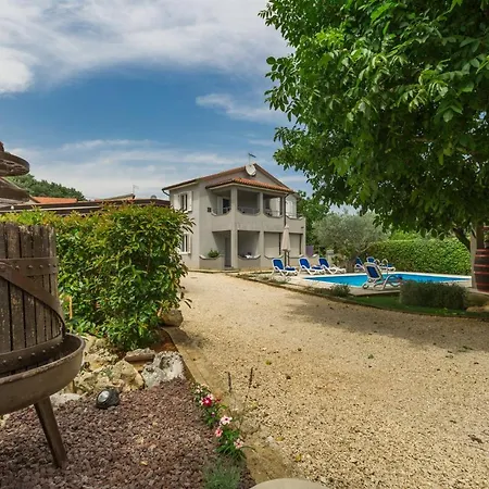 Lesa Appartement *