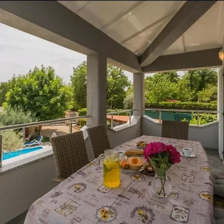 Lesa Appartement *