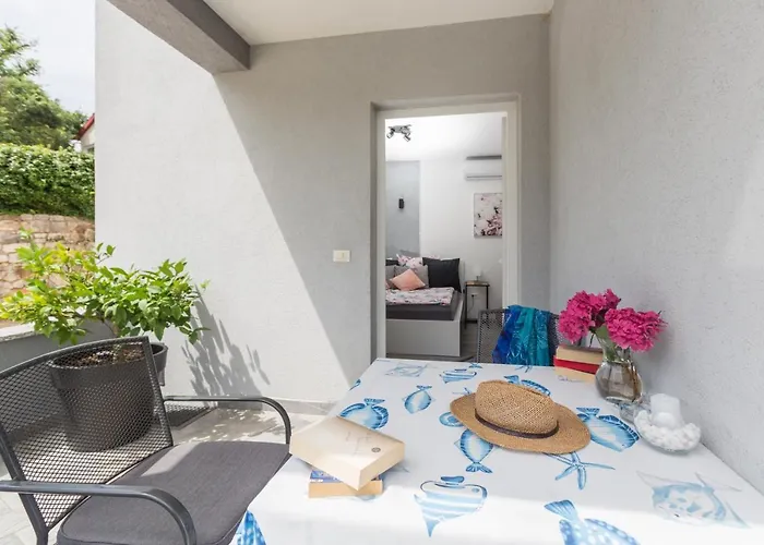 Lesa Apartman Rovinjsko Selo