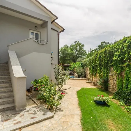 Lesa * Rovinjsko Selo